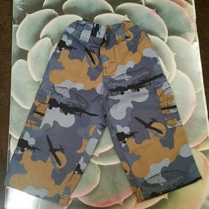 (NWOT)Hartstrings camouflage cargo pants,2T